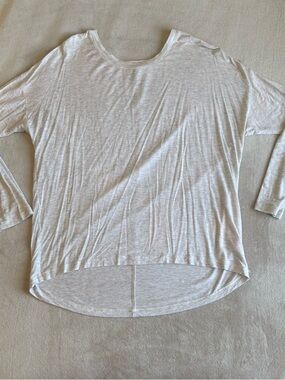 Victoria's Secret Light Gray Long Sleeve Scoop Neck/Off shoulder